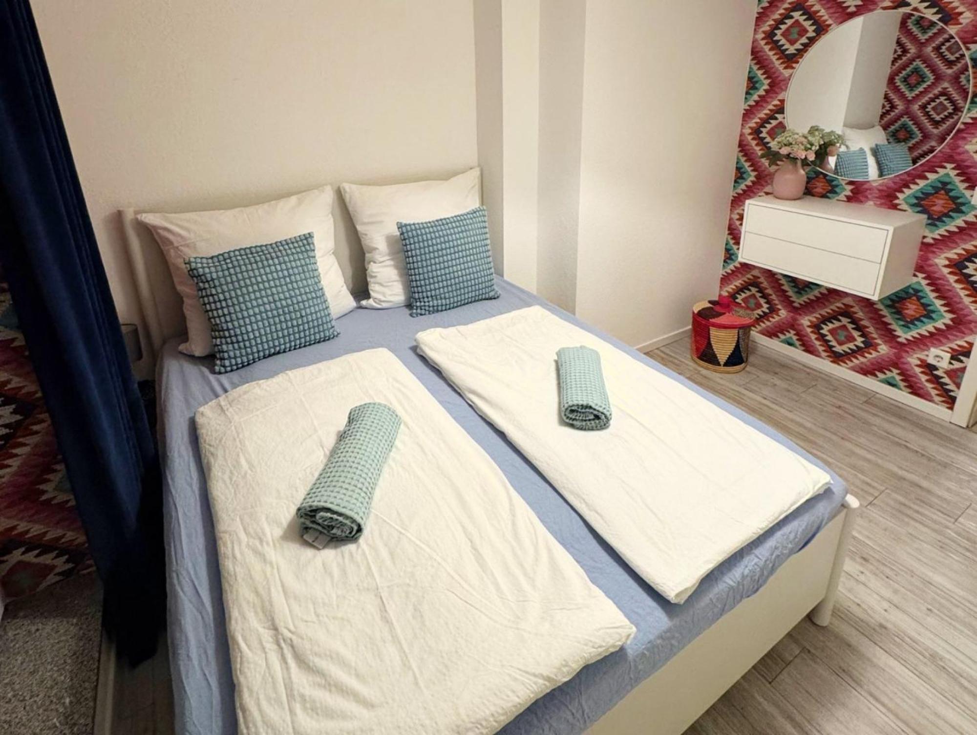 Apartment Koeln Rath Extérieur photo